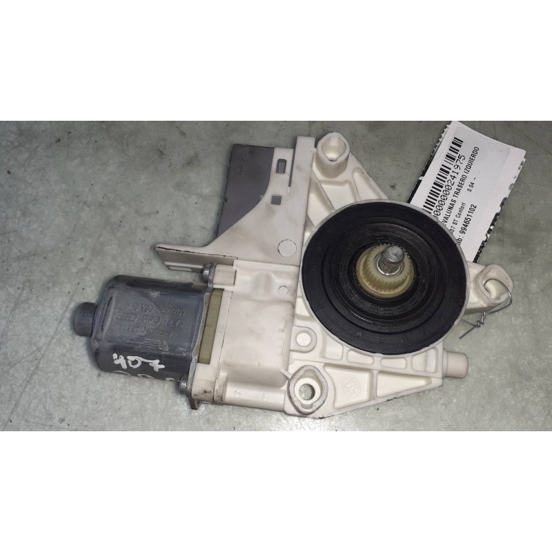 Recambio de motor elevalunas trasero izquierdo para peugeot 407 st confort referencia OEM IAM 994651102 0130822201 BOSCH