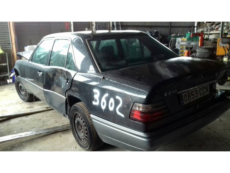 mercedes-benz clase e (w124) berlina del año 1994