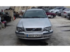 volvo v40 familiar del año 2003