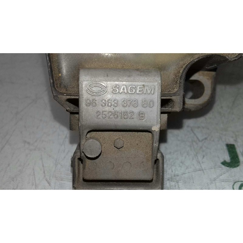 Recambio de bobina encendido para citroen xsara berlina 1.6i 16v sx referencia OEM IAM 9636337880 2526182 SAGEM