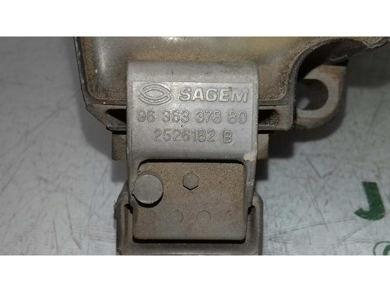 Recambio de bobina encendido para citroen xsara berlina 1.6i 16v sx referencia OEM IAM 9636337880 2526182 SAGEM