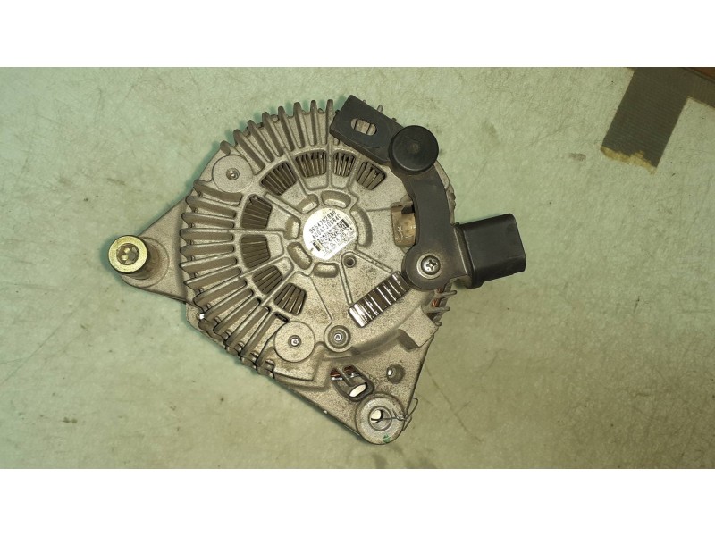 Recambio de alternador para peugeot 407 st confort referencia OEM IAM 9654752880 MITSUBISHI 