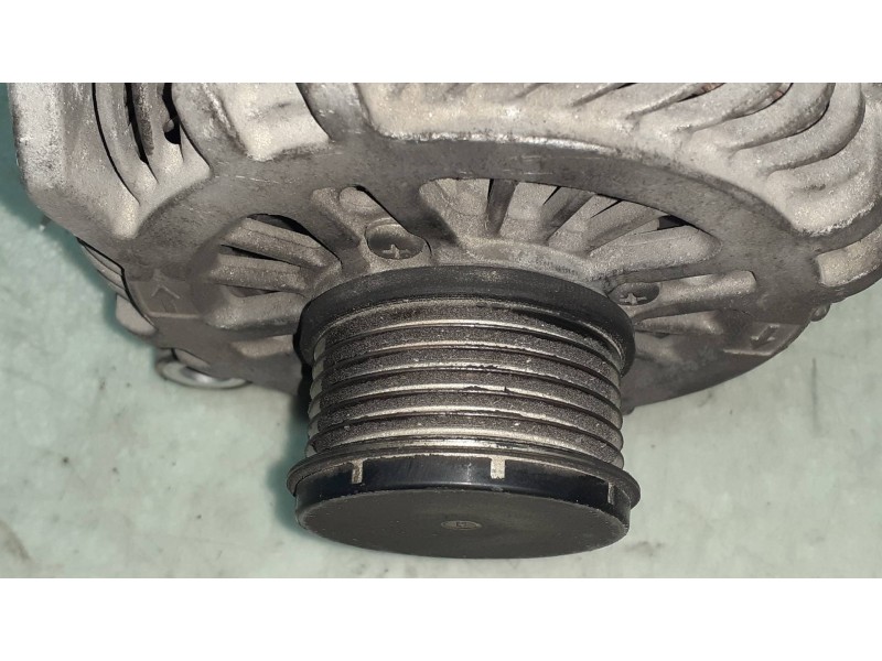 Recambio de alternador para peugeot 407 st confort referencia OEM IAM 9654752880 MITSUBISHI 