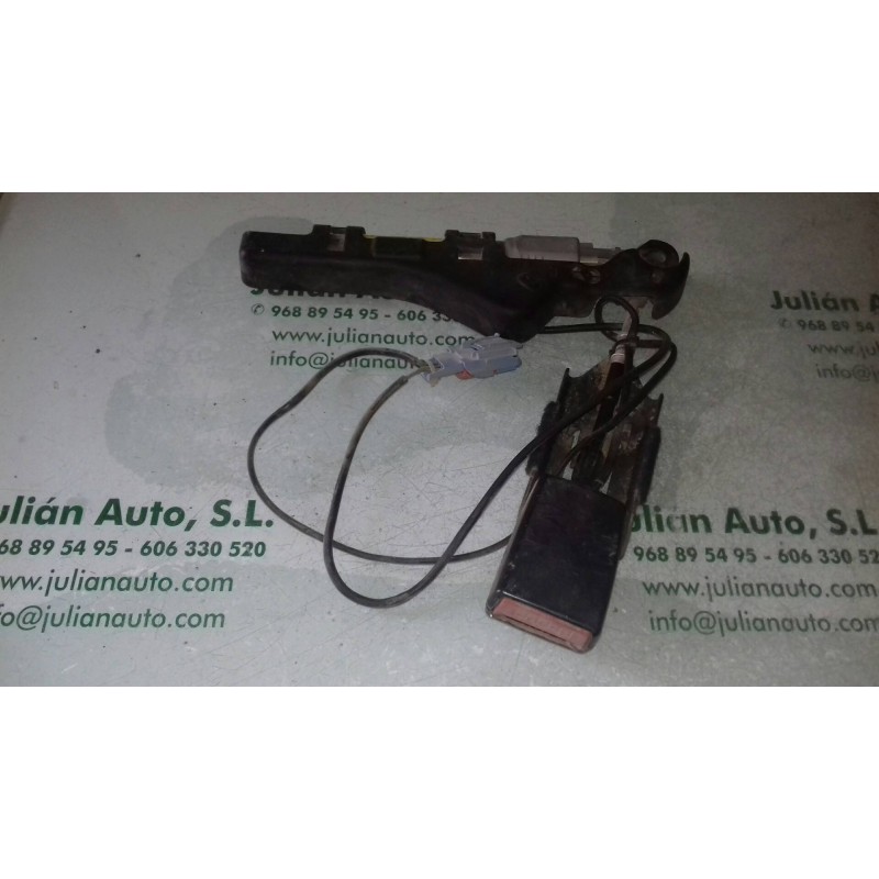 Recambio de pretensor airbag izquierdo para citroen c3 1.4 16v collection referencia OEM IAM 9640676877 33019289 