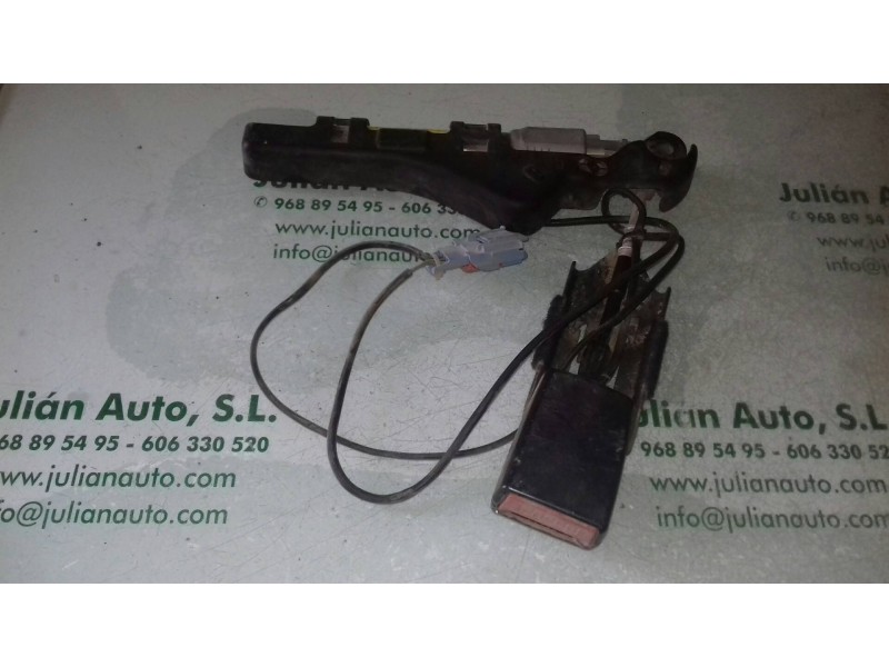 Recambio de pretensor airbag izquierdo para citroen c3 1.4 16v collection referencia OEM IAM 9640676877 33019289 