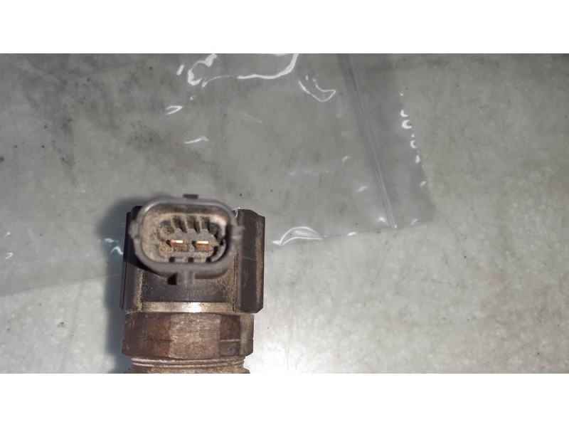 Recambio de inyector para kia soul burner referencia OEM IAM 338002A900  