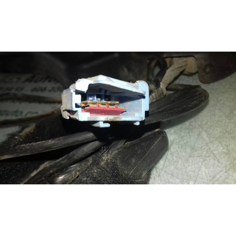 Recambio de pretensor airbag izquierdo para citroen c3 1.4 16v collection referencia OEM IAM 9640676877 33019289 