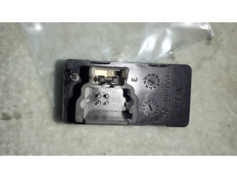 Recambio de mando elevalunas trasero izquierdo para peugeot 407 st confort referencia OEM IAM 96360166XT  96360166