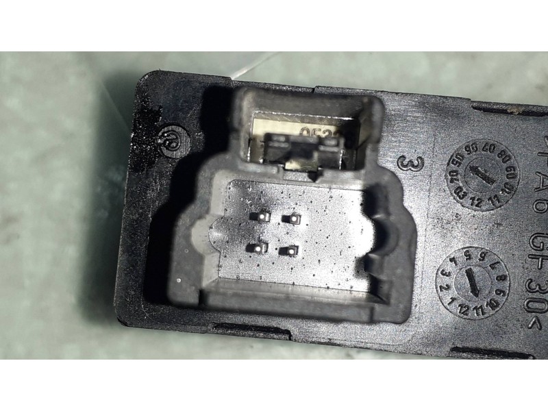 Recambio de mando elevalunas trasero izquierdo para peugeot 407 st confort referencia OEM IAM 96360166XT  96360166