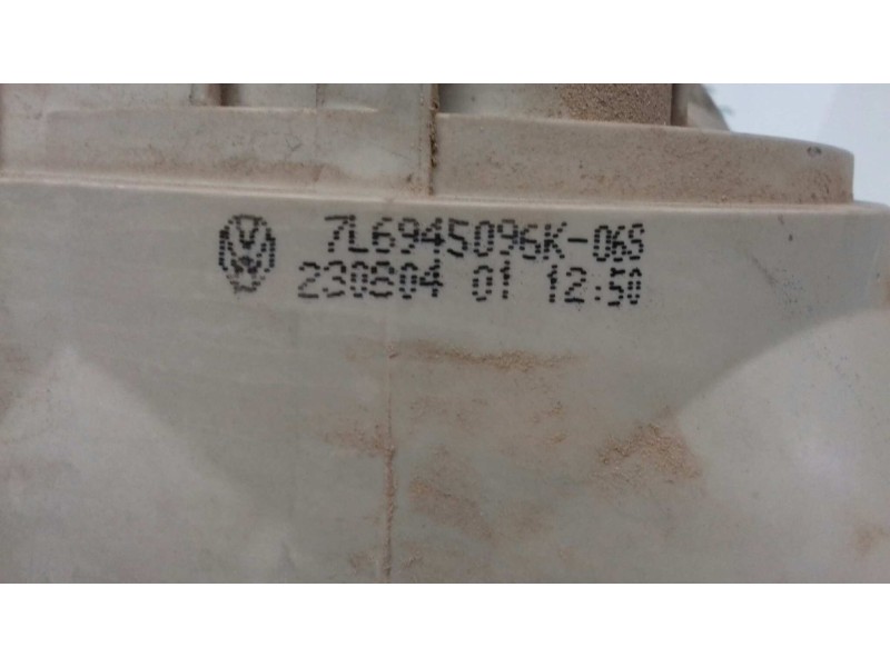 Recambio de piloto trasero derecho para volkswagen touareg (7la) tdi v10 referencia OEM IAM 7L6945096K  EXT-ALETA
