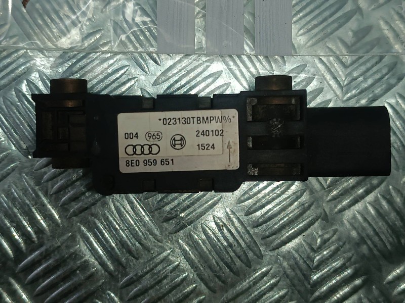 Recambio de sensor airbag para audi a4 berlina (8e) 2.0 referencia OEM IAM 8E0959651  