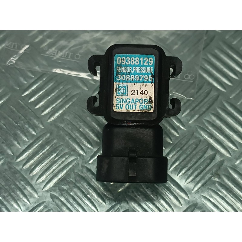 Recambio de sensor presion para mitsubishi space star (dg0) 1900 di-d referencia OEM IAM 09388129  CONECTOR 3 PINES