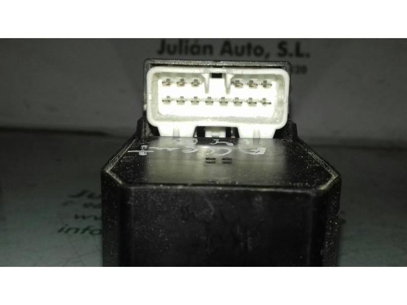 Recambio de mando elevalunas delantero izquierdo para hyundai accent (lc) gls referencia OEM IAM 620W10270  