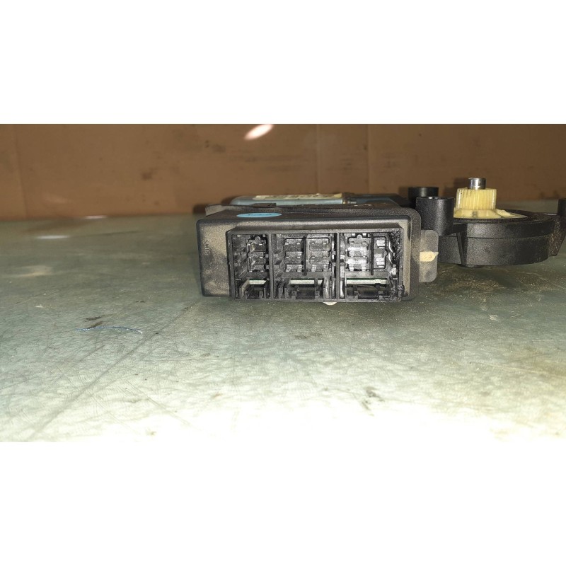 Recambio de motor elevalunas delantero derecho para volkswagen polo (9n1) conceptline referencia OEM IAM 602959801A 400642T5 ARV