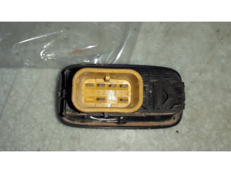 Recambio de mando elevalunas delantero derecho para ford fiesta (cb1) trend referencia OEM IAM 8A6T14529AA  