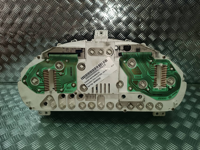 Recambio de cuadro instrumentos para mitsubishi space star (dg0) 1900 di-d referencia OEM IAM MR480209 21626729 21626731