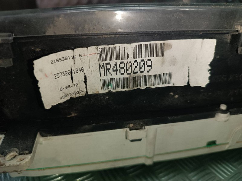 Recambio de cuadro instrumentos para mitsubishi space star (dg0) 1900 di-d referencia OEM IAM MR480209 21626729 21626731