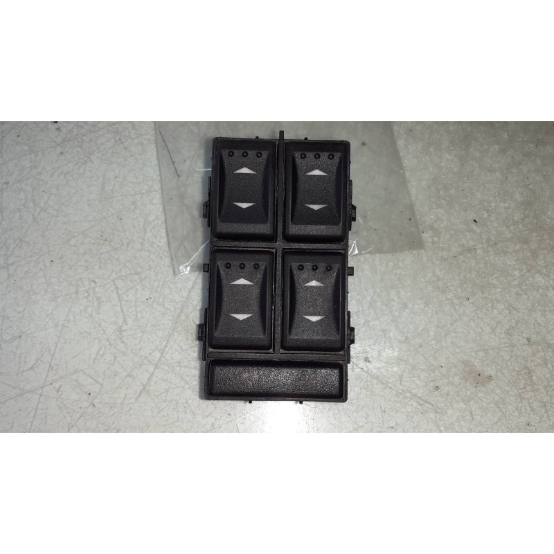 Recambio de mando elevalunas delantero izquierdo para ford mondeo berlina (ge) ambiente plus referencia OEM IAM 3S7T14A132BA 031